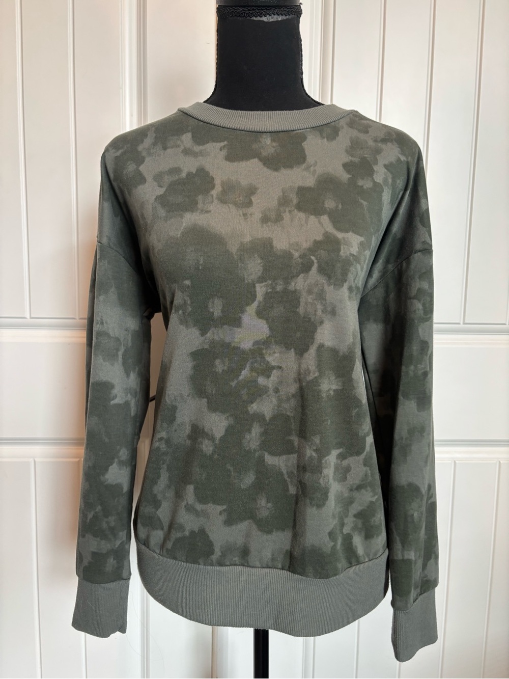 Mondetta Olive Camo Crewneck Sweater
